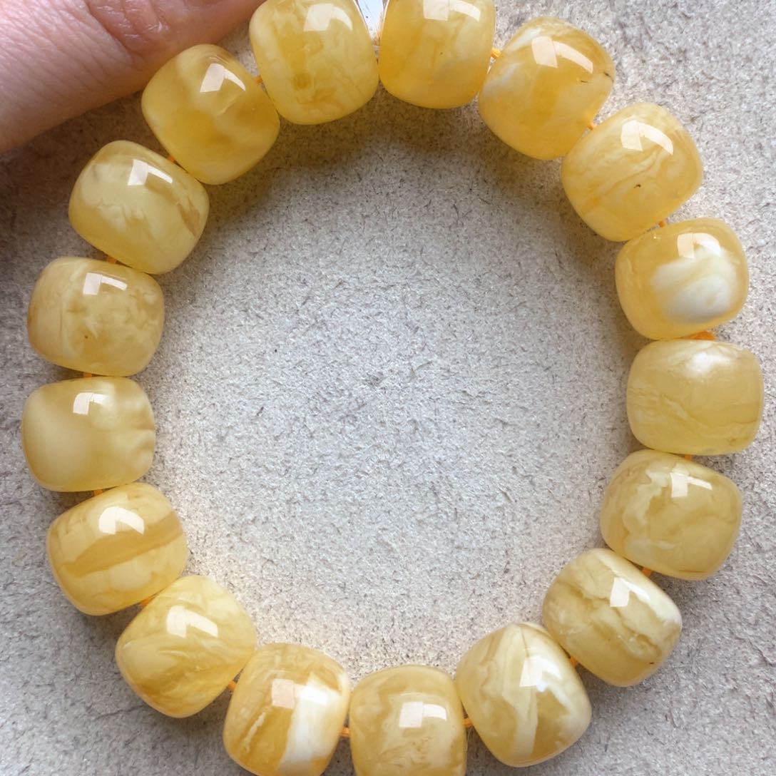 蜜蜡珠宝奇石未镶嵌18