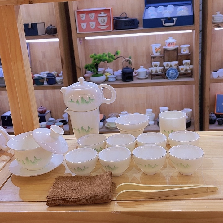 绿水青山羊脂玉套装