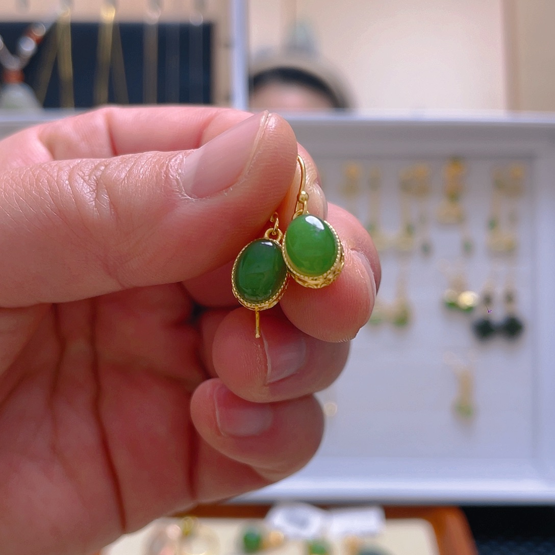 和田玉耳饰银S925镀金镶嵌?**月