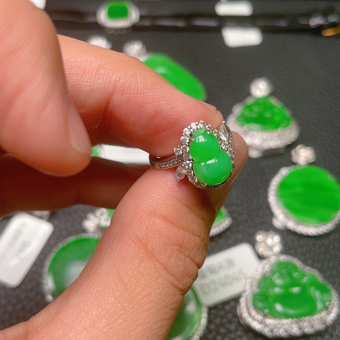 【闪购商品】翡翠吊坠(不含链)银S925镶嵌