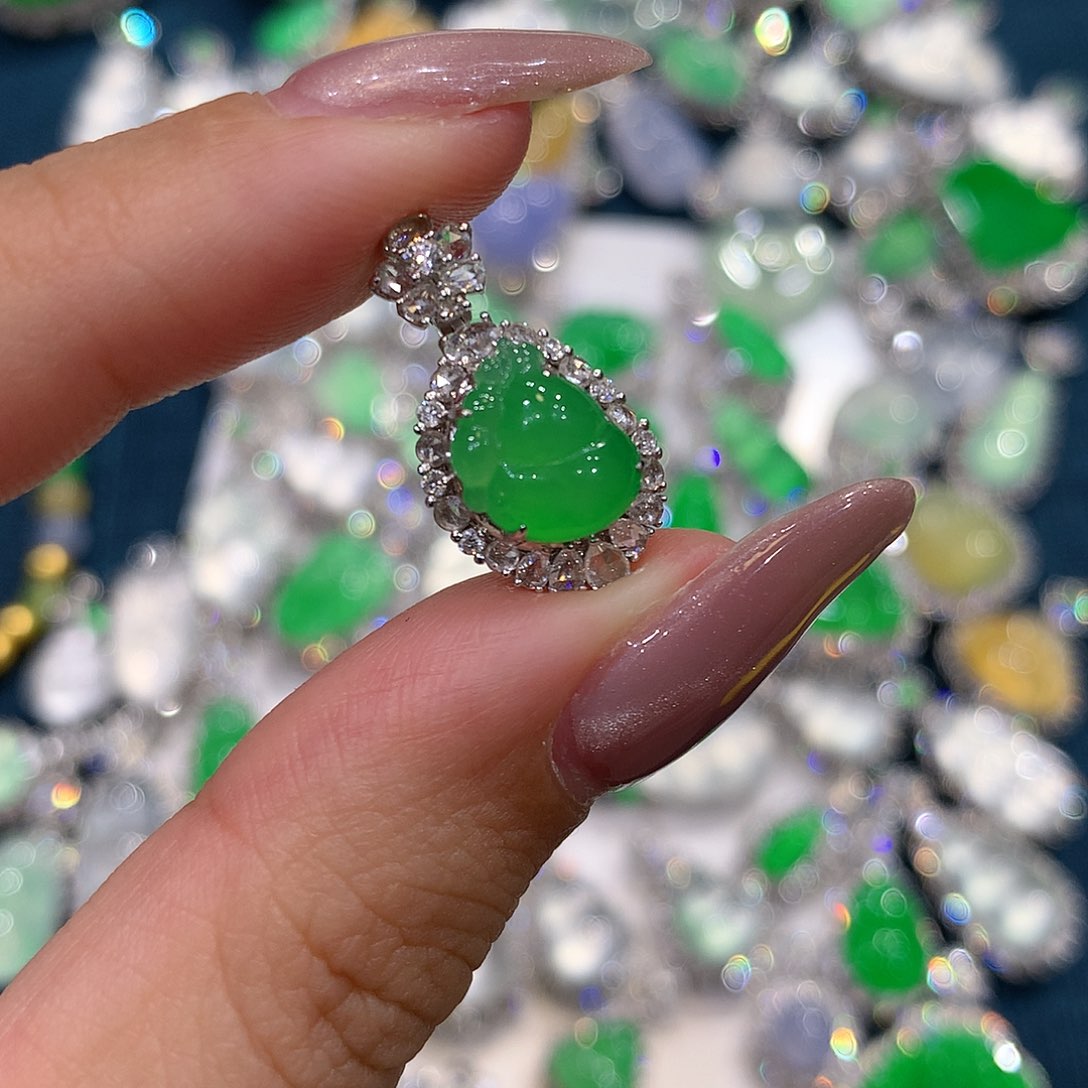 翡翠颈饰18K金镶嵌?*-葫芦