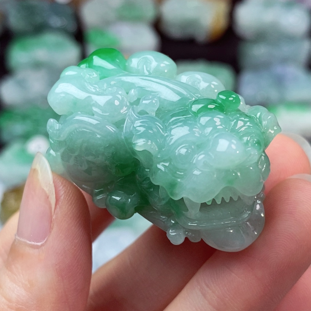 翡翠未镶嵌颈饰天然