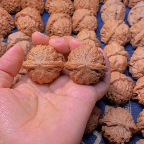 【闪购商品】吊坠文玩核桃色差铁锤39