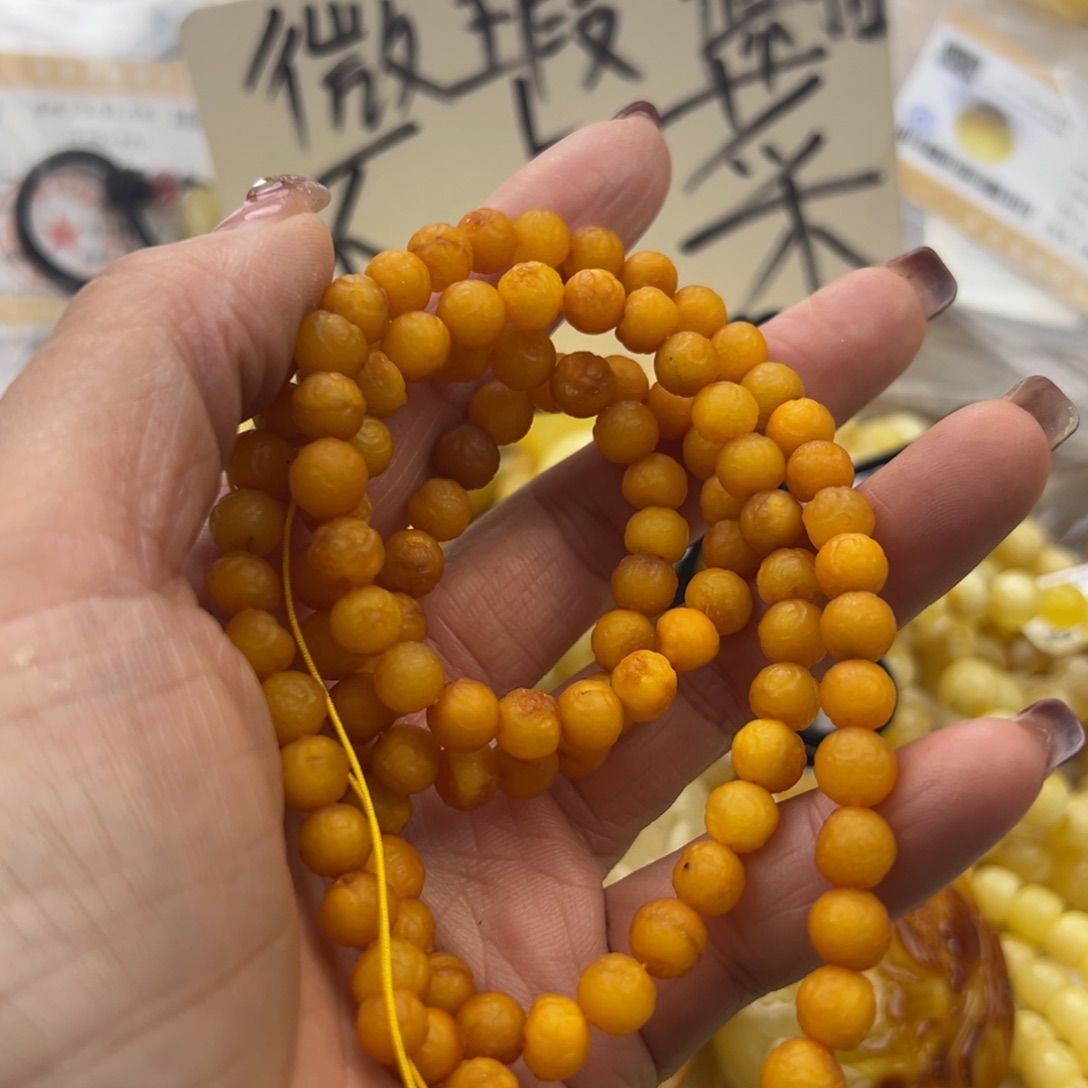 琥珀珠宝奇石未镶嵌