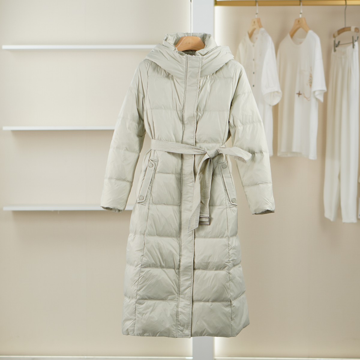 麦迪尚品【遥】51015281 时尚长款连帽羽绒服冬季女装商场同款