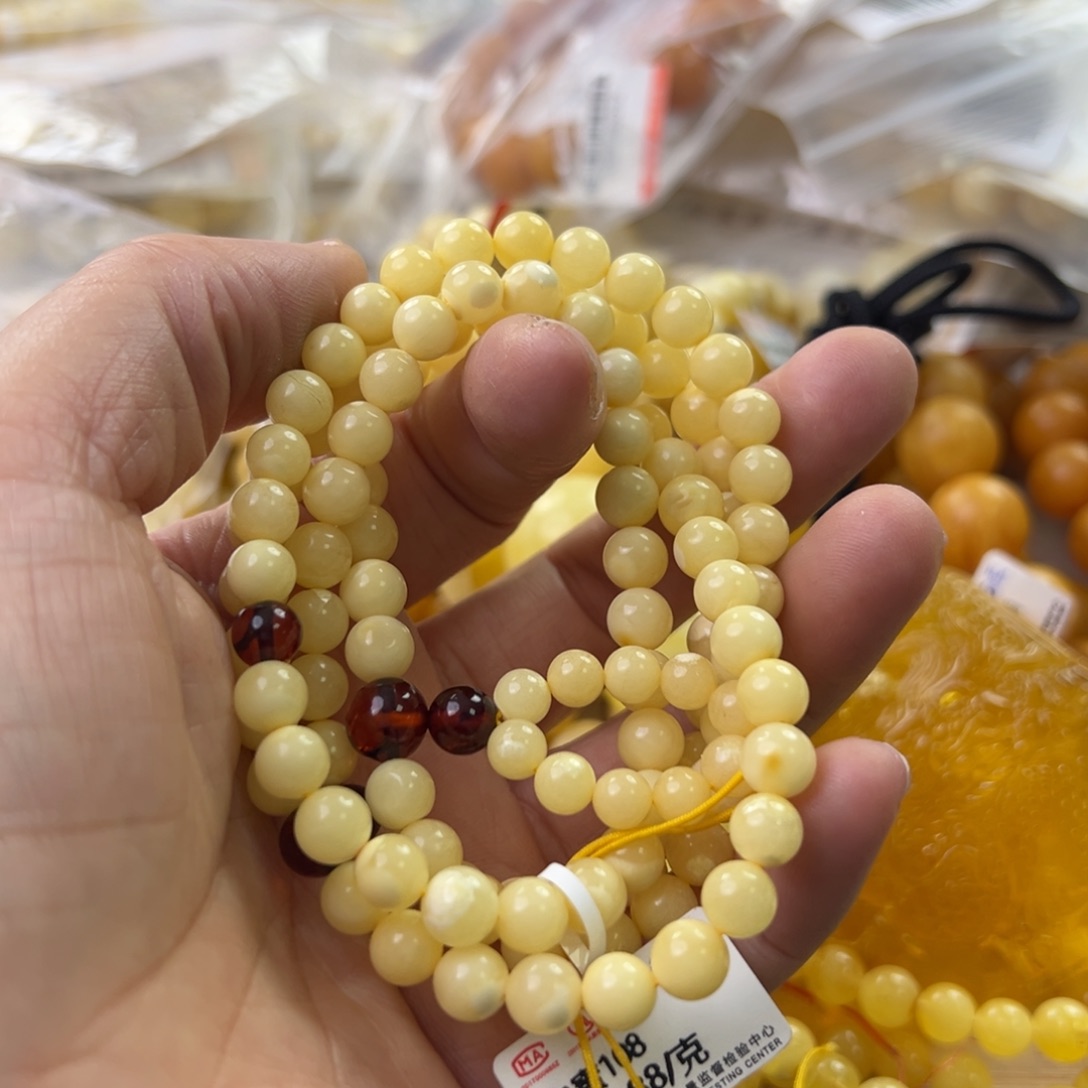 琥珀珠宝奇石未镶嵌