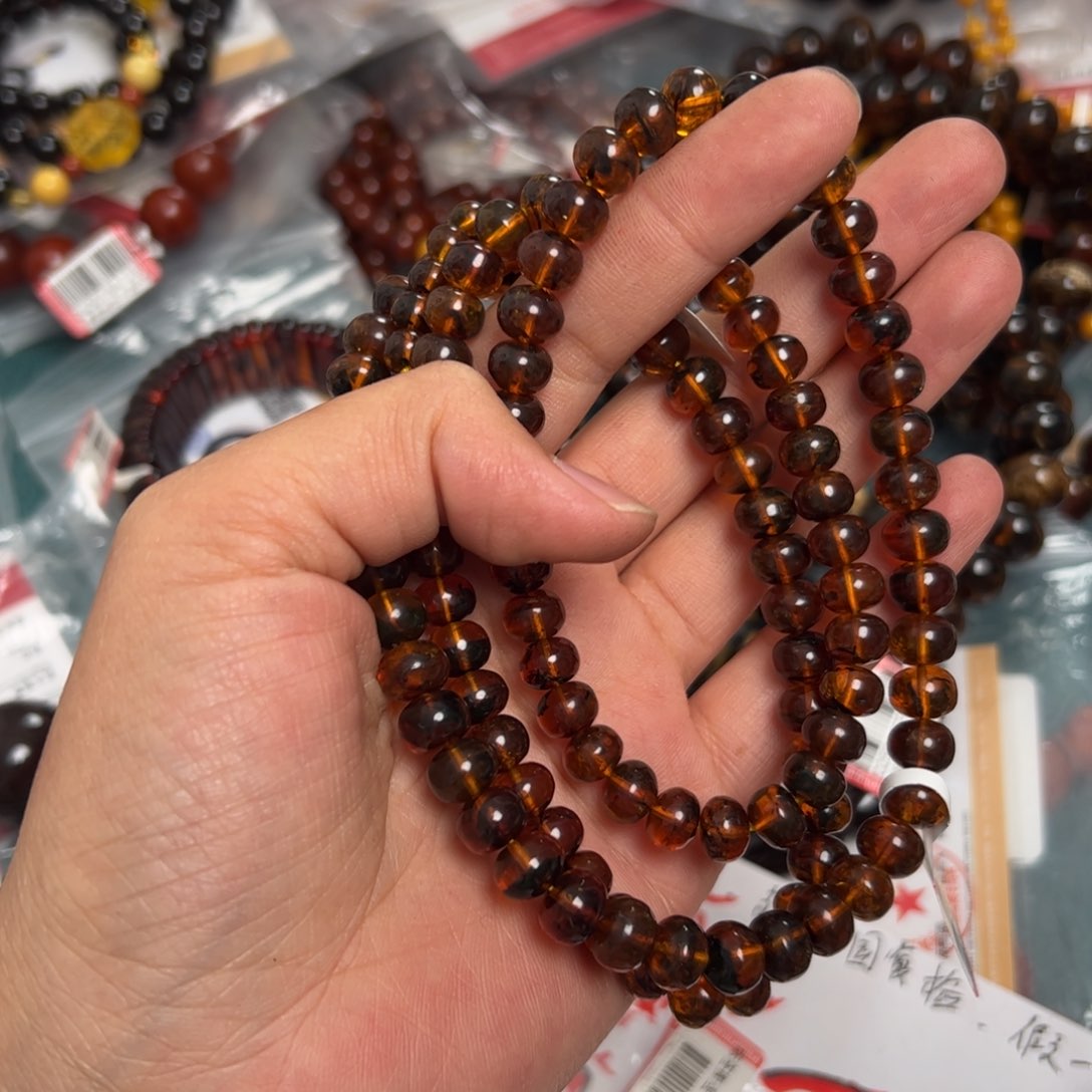 未镶嵌琥珀珠宝奇石487