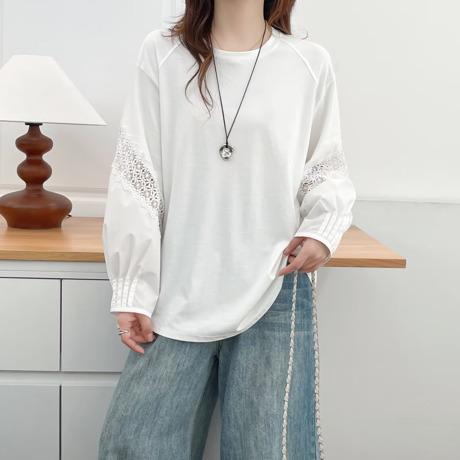 时尚灯笼袖长袖蕾丝拼接宽松型打底衫T恤衫套头微胖大码女装秋季