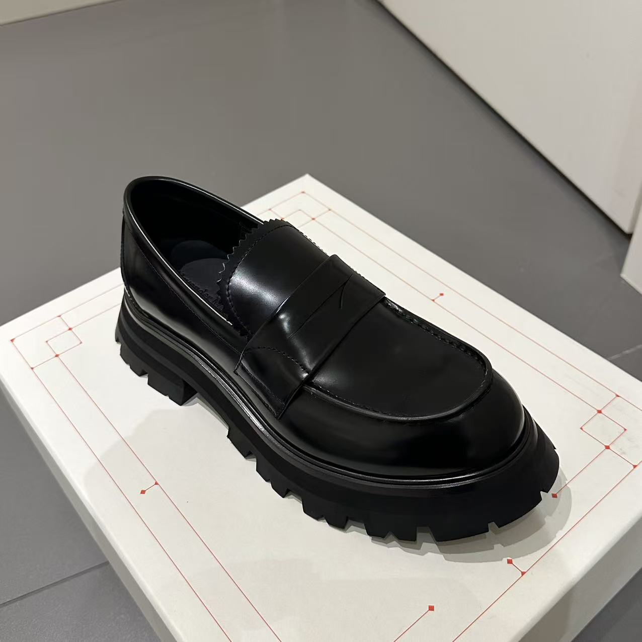 未使用 Alexander McQueen/亚历山大·麦昆 /七七/麦昆女款乐福鞋