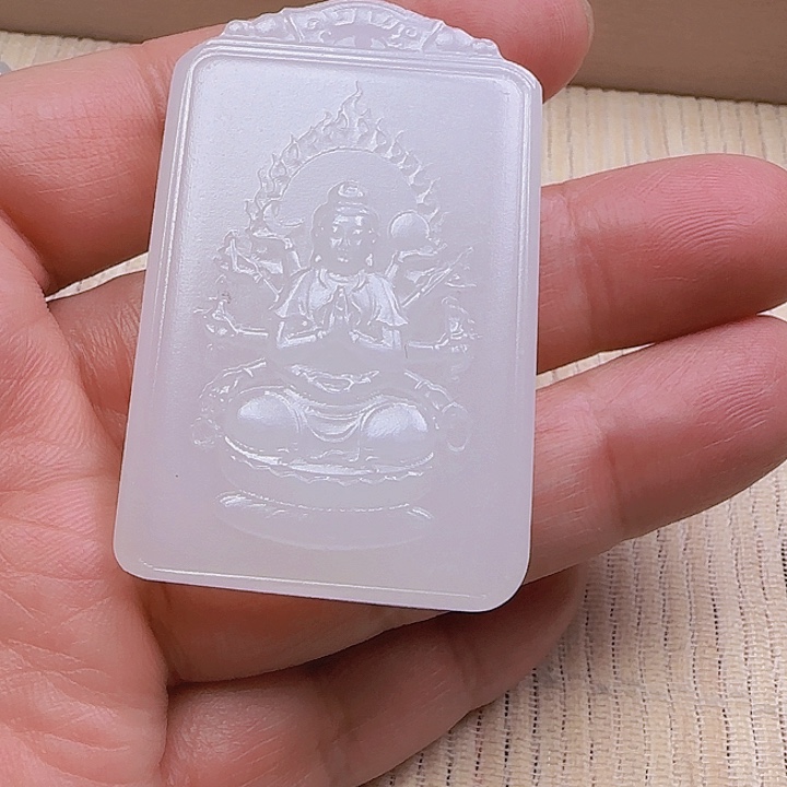 和田玉（糖玉）颈饰未镶嵌