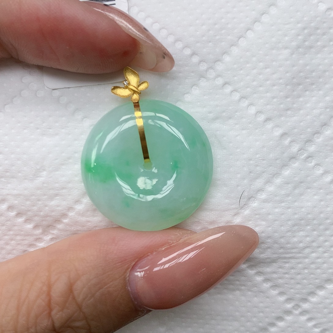 颈饰18K金镶嵌翡翠