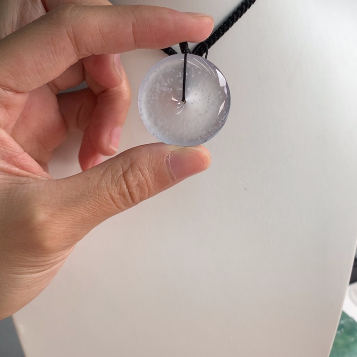 翡翠挂件未镶嵌….