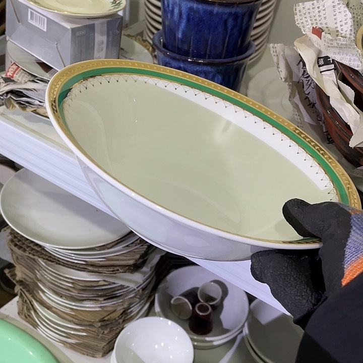 瓷片汉玉金花纸绿圈汤碗一个 口径23厘米