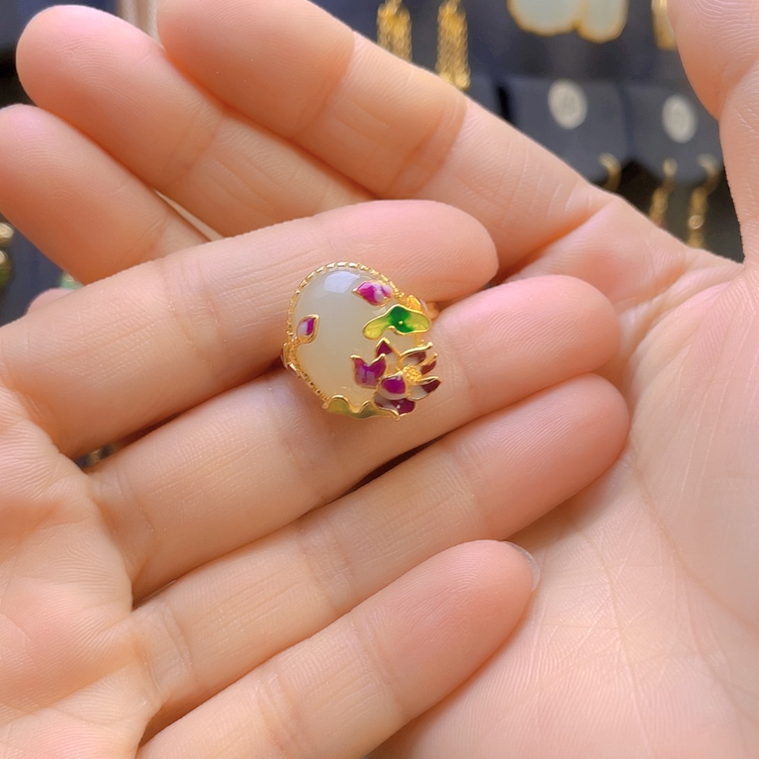 和田玉戒指银S925镀金镶嵌