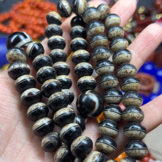 玛瑙/玉髓颈饰未镶嵌落**秋