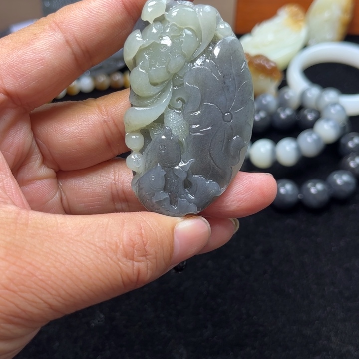 和田玉（糖玉）未镶嵌挂件