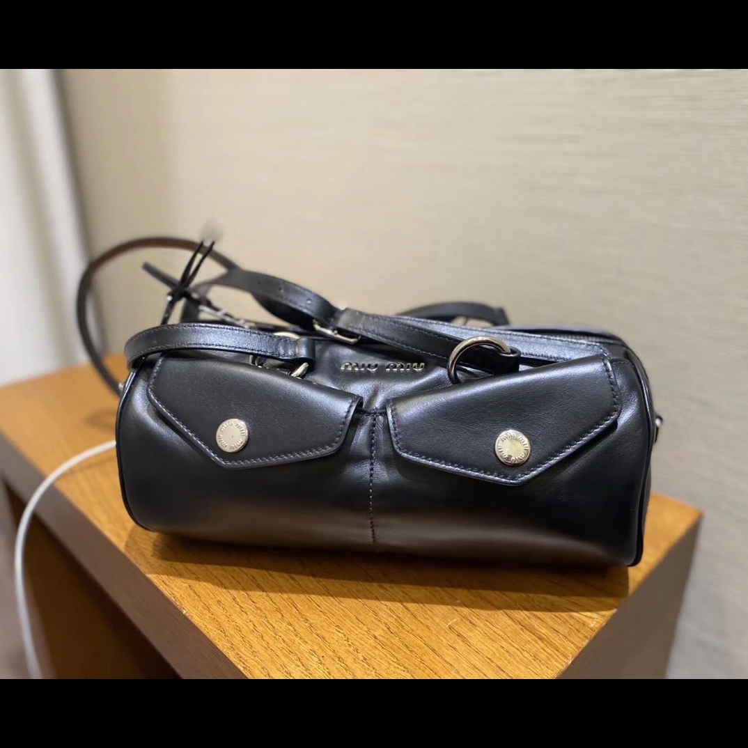 95新 MIU MIU/缪缪 缪缪保龄球。22925