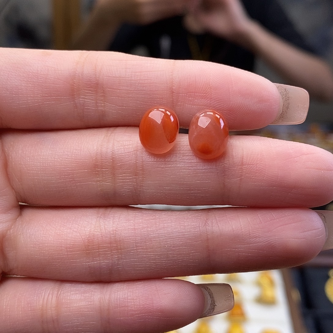 琥珀未镶嵌裸石成品