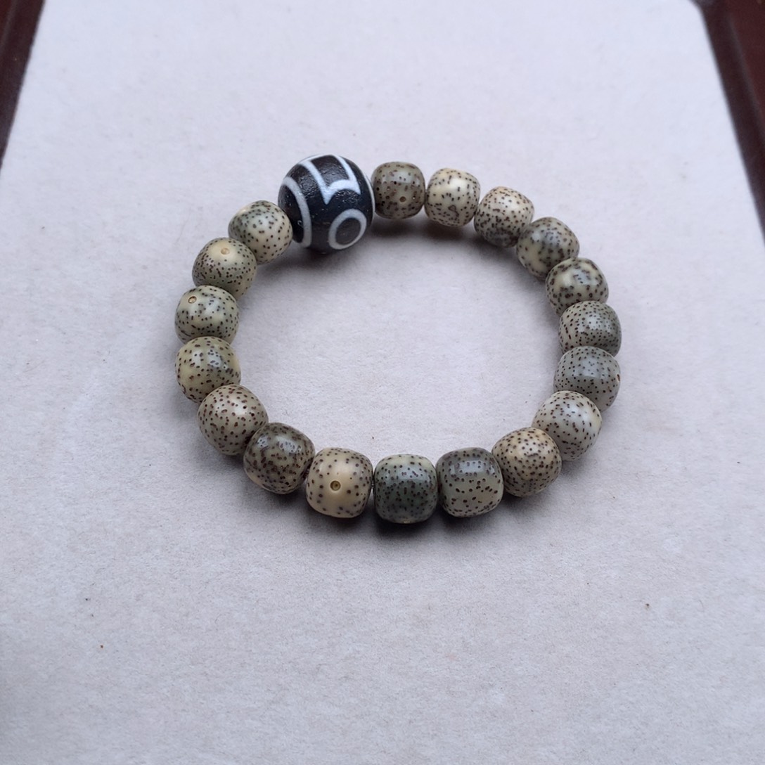 菩提吊坠未镶嵌星月菩提