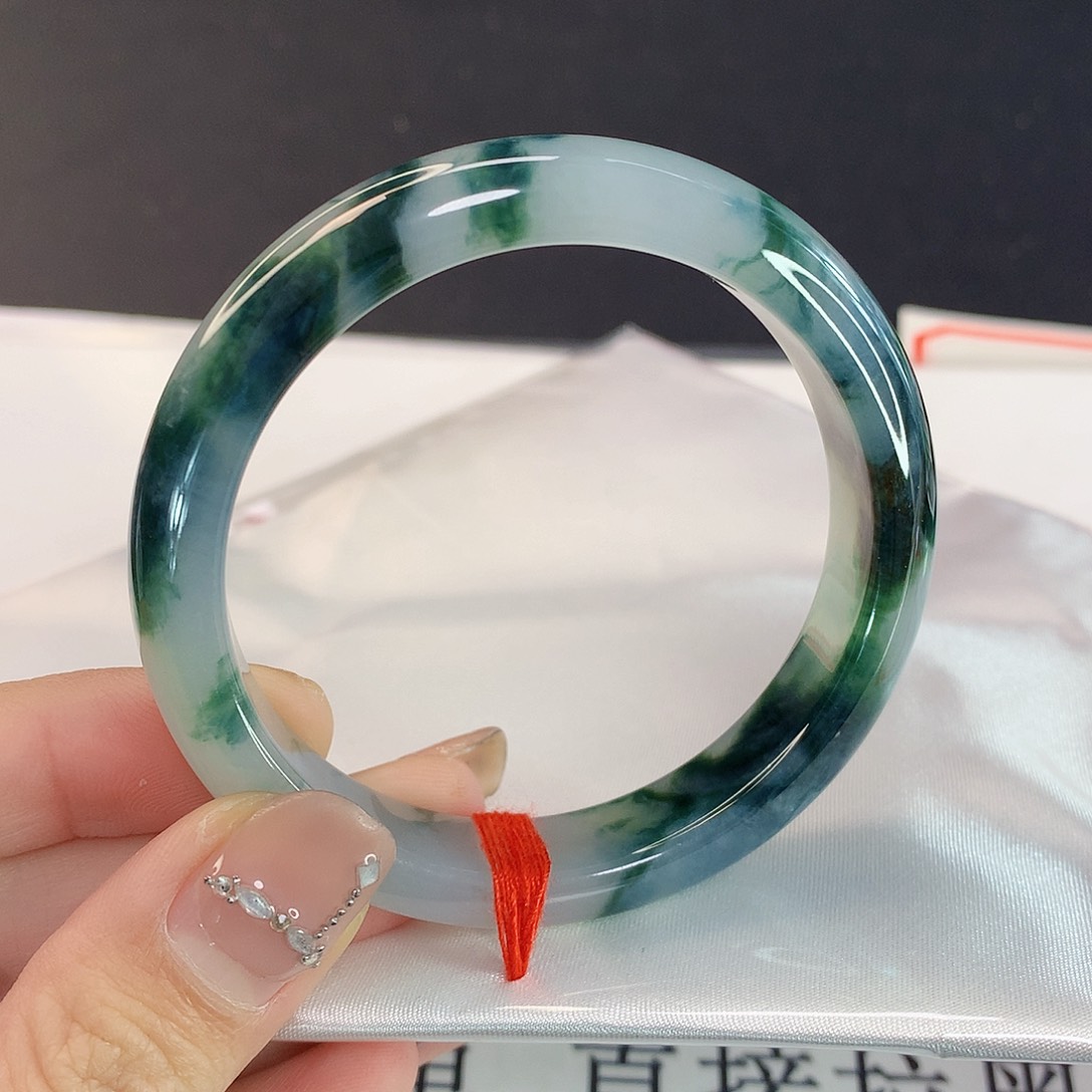 翡翠手镯未镶嵌天然翡翠A货244