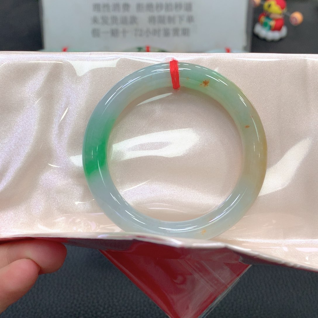 翡翠未镶嵌手镯53圆