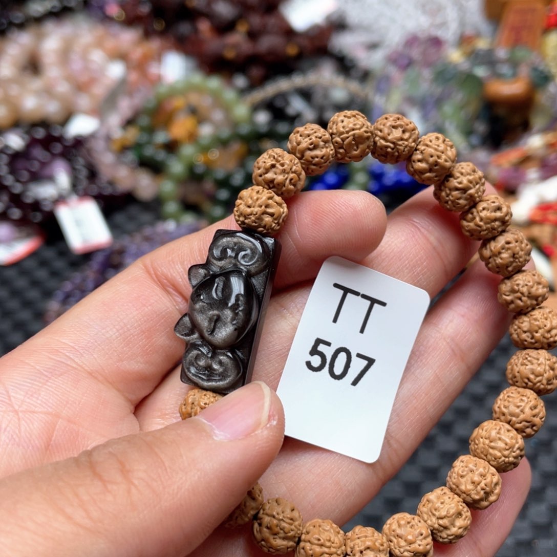 水晶多样性发一只未镶嵌