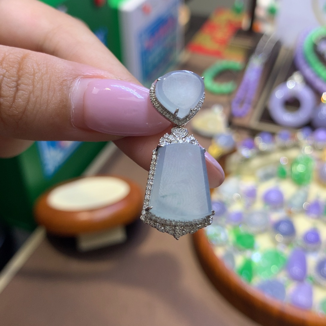 【闪购商品】翡翠18K金镶嵌颈饰翡翠