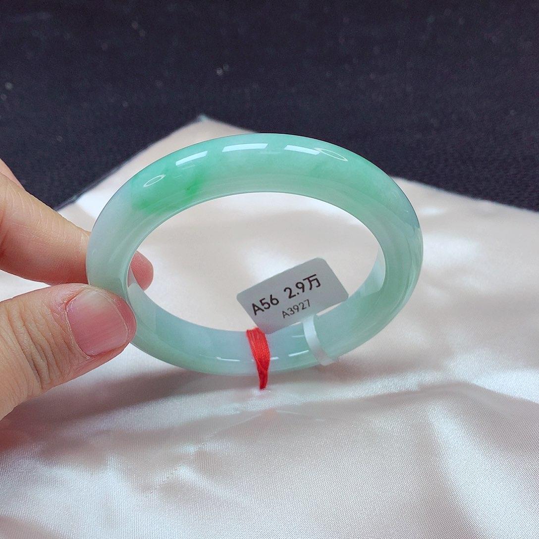 翡翠手镯未镶嵌手镯56