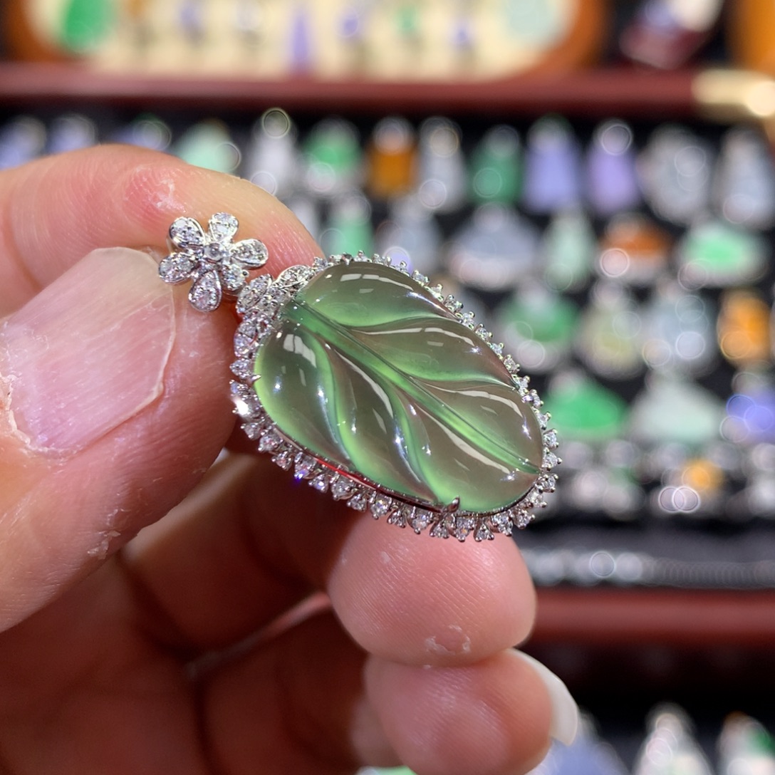 翡翠18K金镶嵌吊坠(不含链)