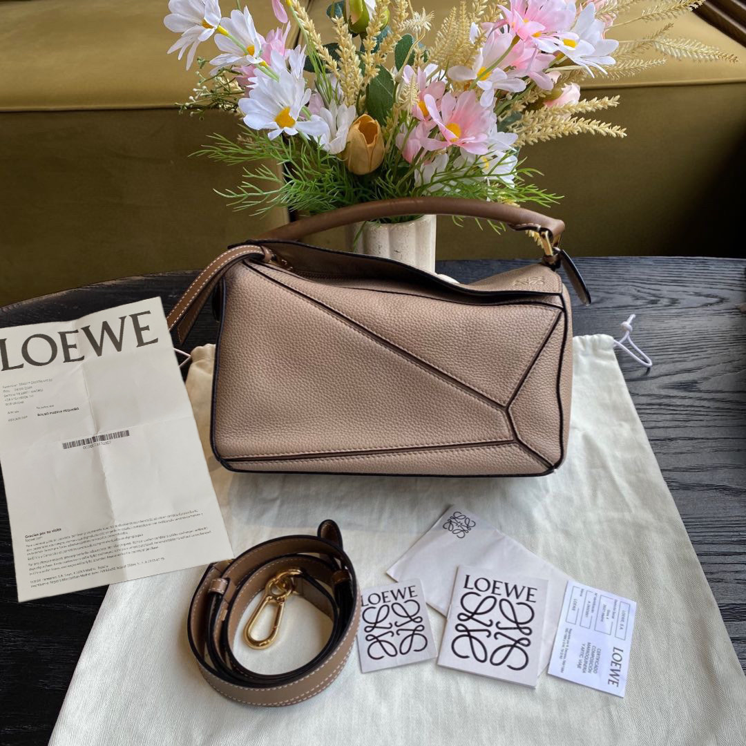 95新 LOEWE/罗意威 罗意威puzzle沙色小号几何包/sp22442