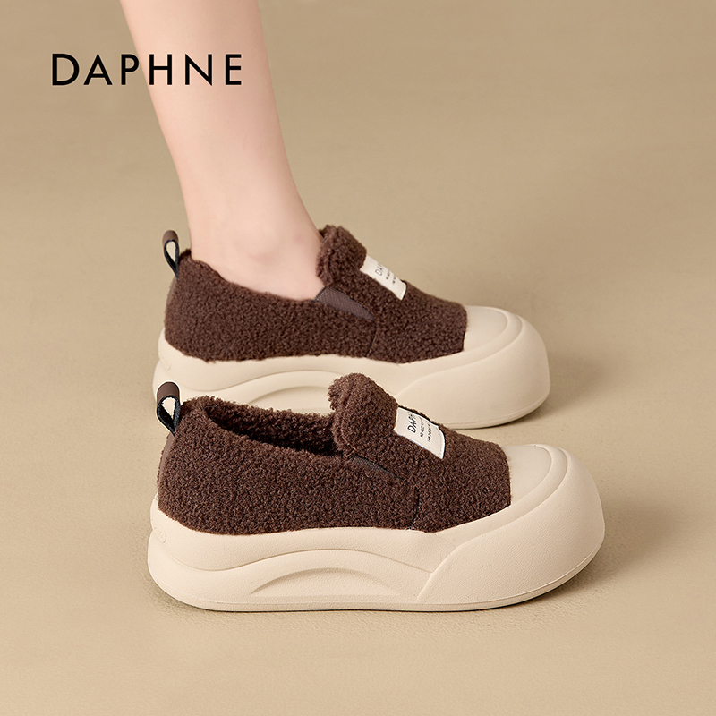 达芙妮毛毛大头保暖板鞋女2025冬新款加绒厚底休闲防寒乐福棉鞋L