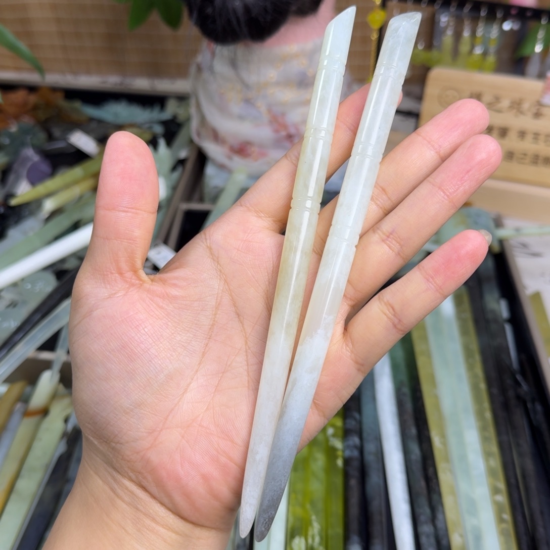 蛇纹石玉未镶嵌发饰