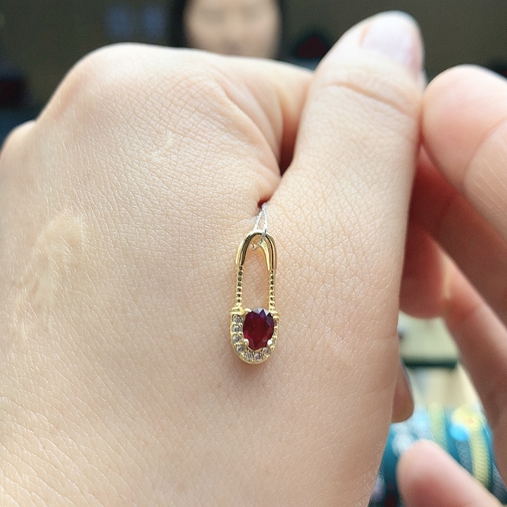 红宝石吊坠(不含链)银S925镶嵌