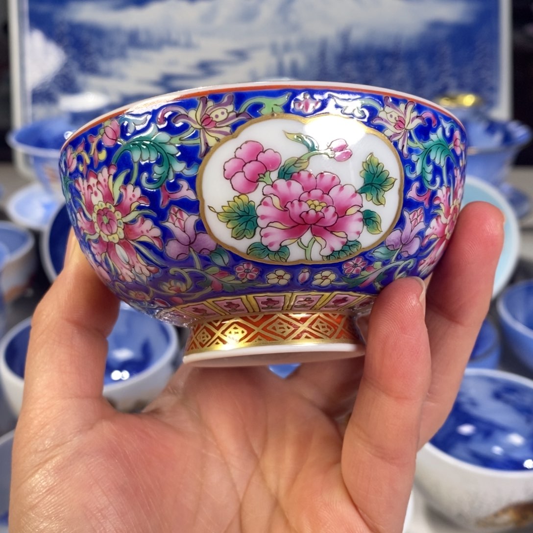 瓷片青花法朗彩主人杯杯