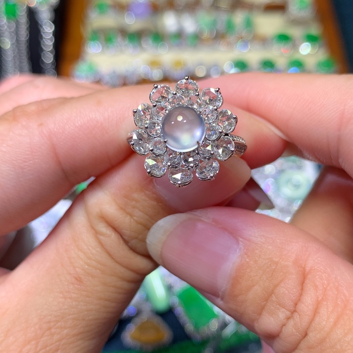 翡翠戒指18K金镶嵌玻璃钢蛋