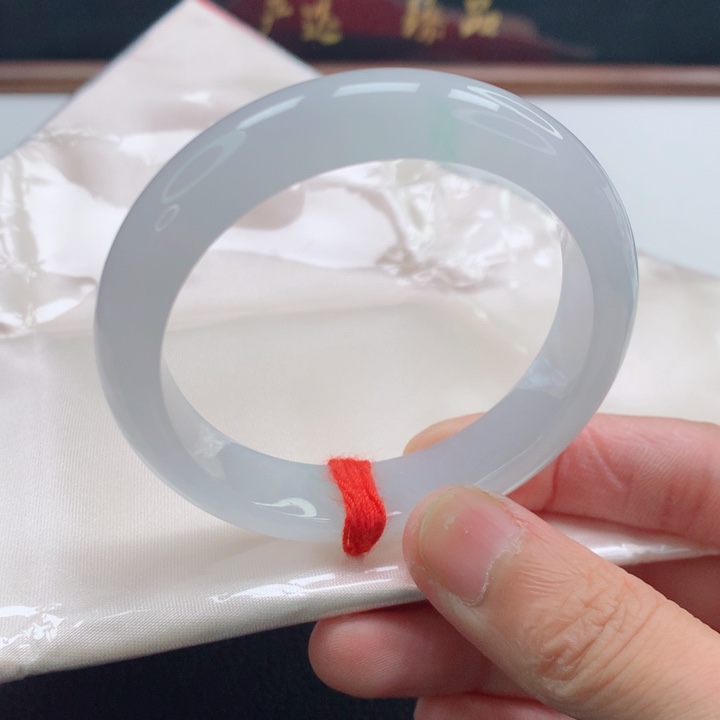 未镶嵌手镯翡翠大*莹正圈