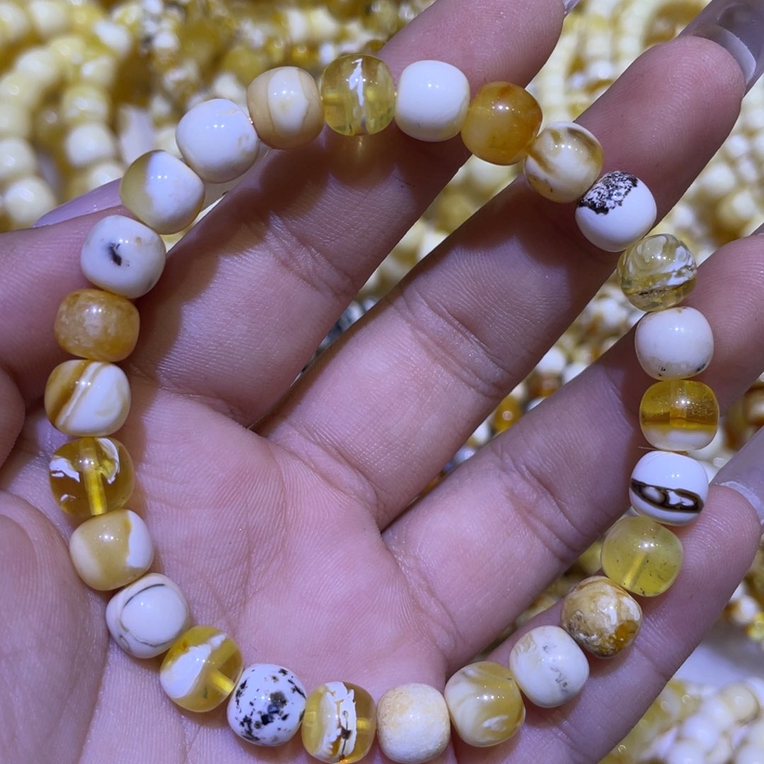 蜜蜡未镶嵌珠宝奇石8.3m