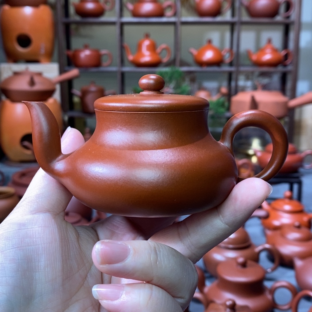 紫砂茶壶陈沛雄大红袍朱泥内推球孔君德壶110cc