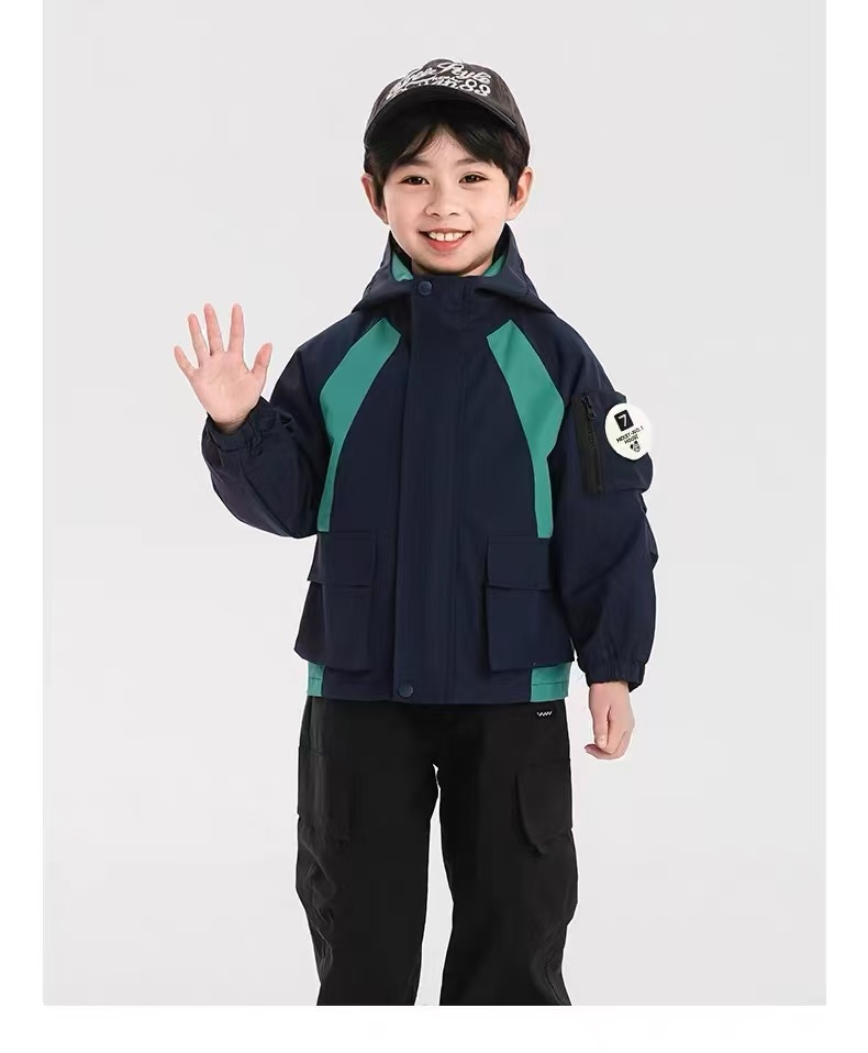 《品牌撤柜》 儿童帅气连帽工装派克羽绒服YRF-1729