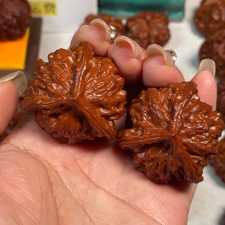 袭***月文玩核桃吊坠盘上三棱3LXP#00#