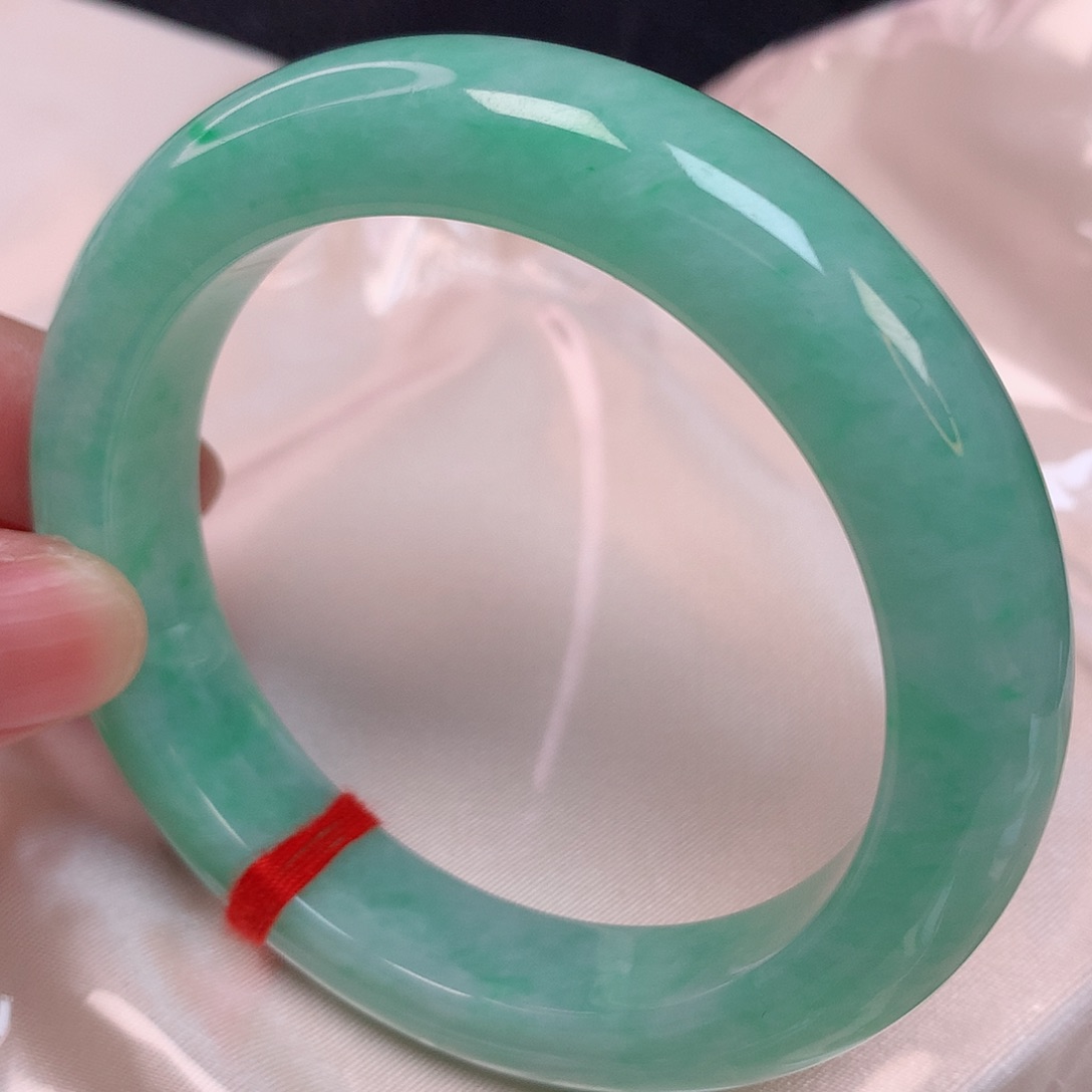 翡翠手镯未镶嵌58 翡翠手镯