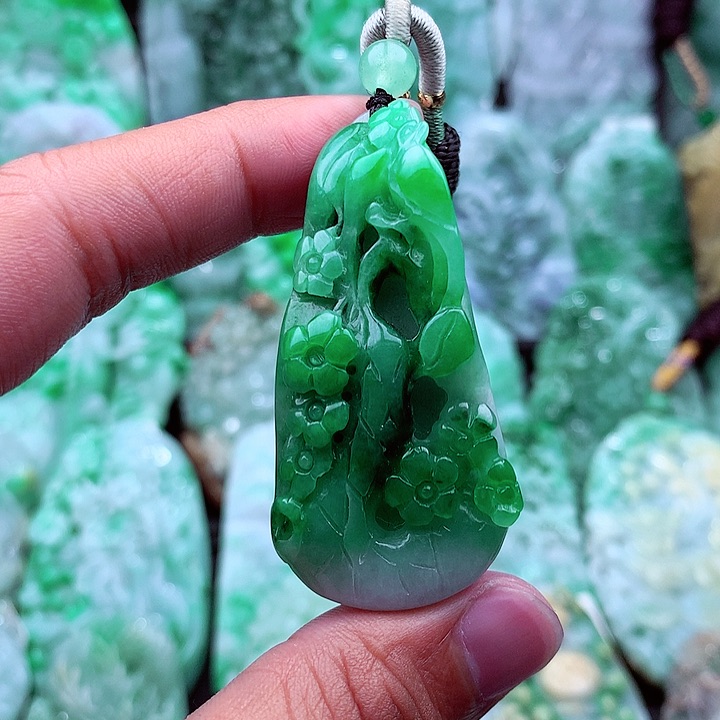 翡翠吊坠(不含链)未镶嵌