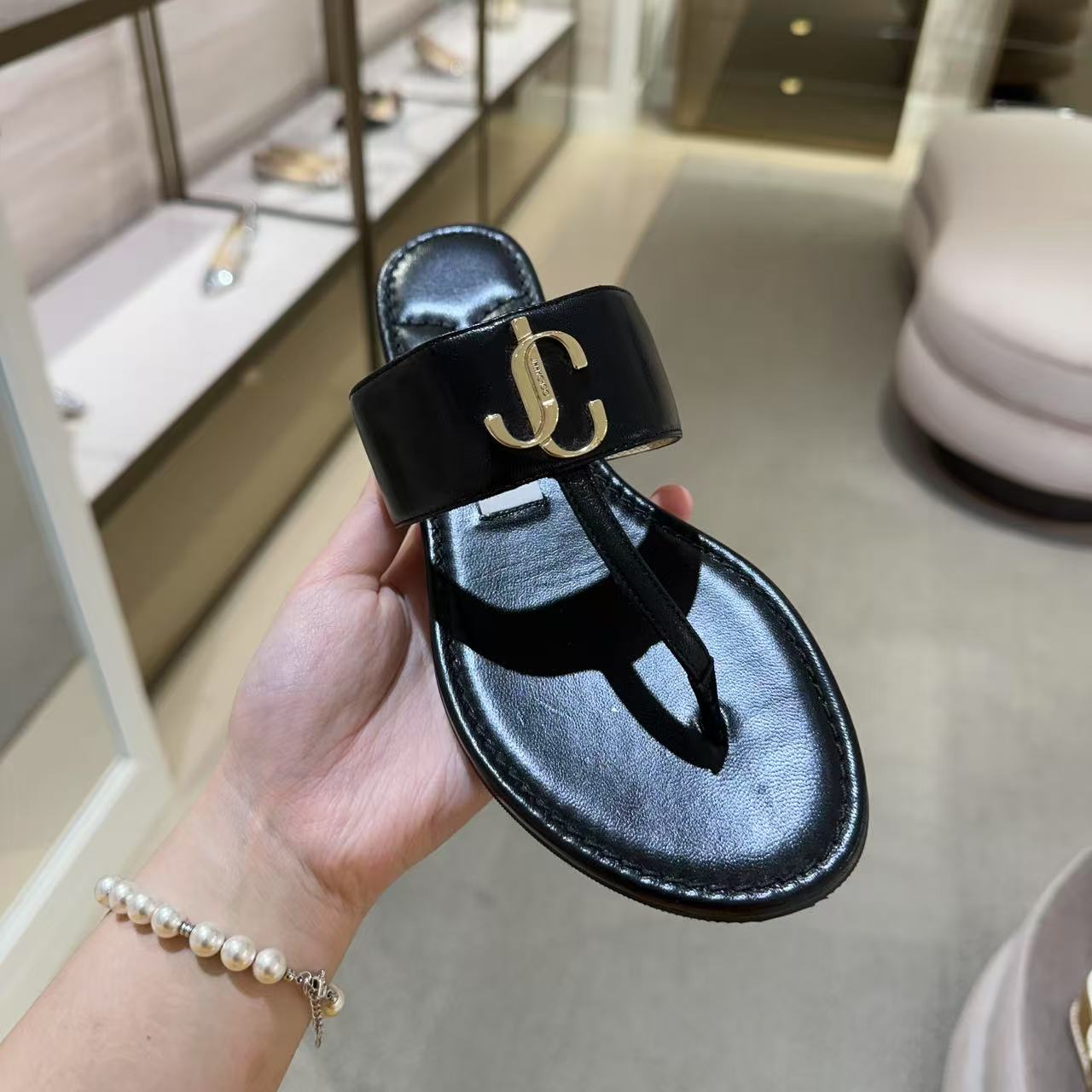 全新未使用 JIMMY CHOO/吉米周 /周仰杰/六六/拖鞋