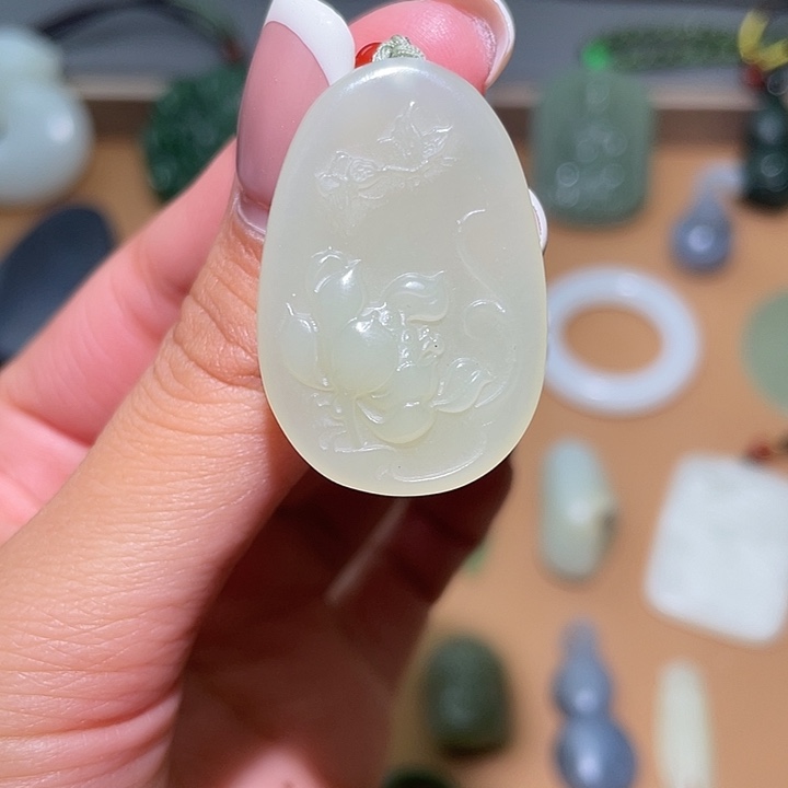 和田玉未镶嵌车挂