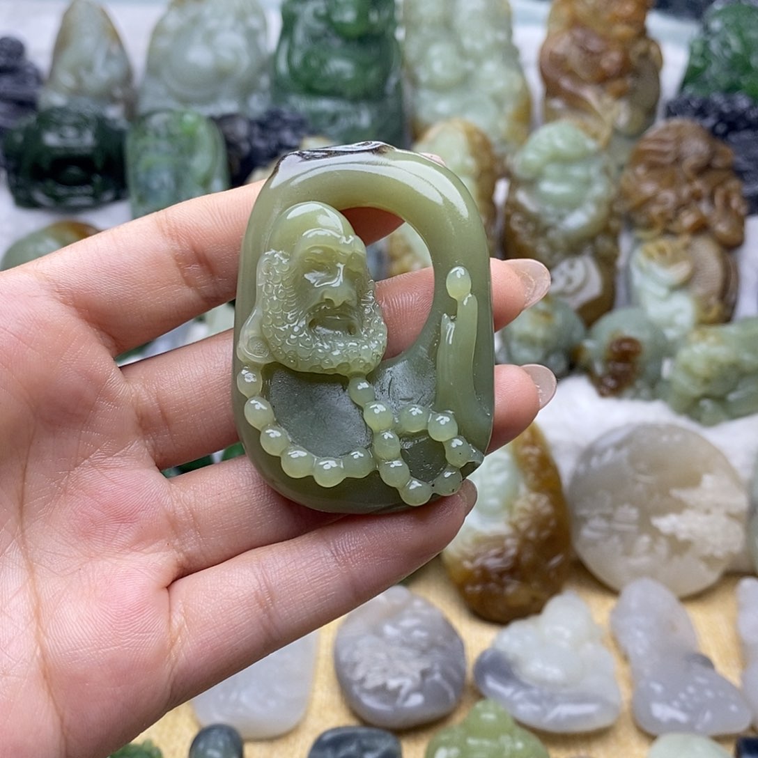 和田玉未镶嵌珠宝奇石