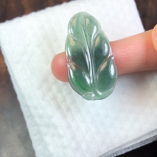 翡翠未镶嵌颈饰缅甸A货，每天下午1点半开播