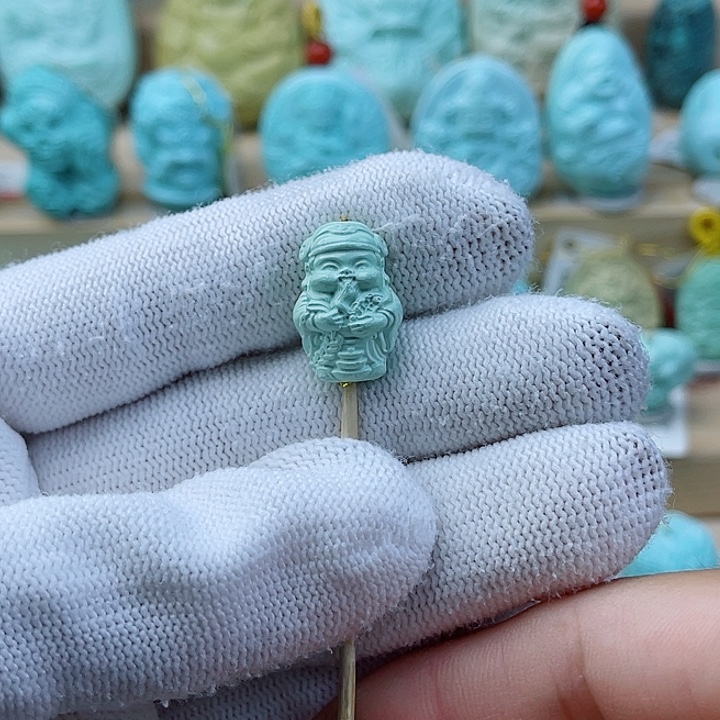 未镶嵌绿松石珠宝奇石