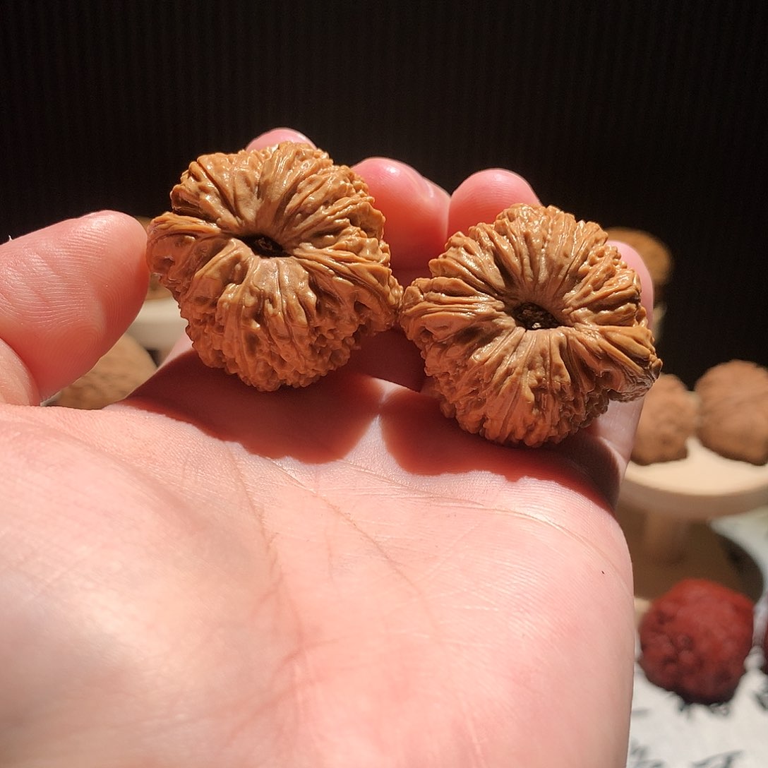 文玩核桃把件南疆