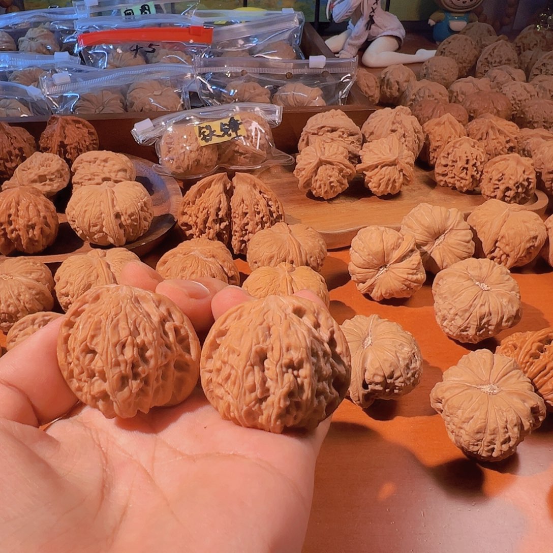 壳***壳把件桃核磨盘无修对特价