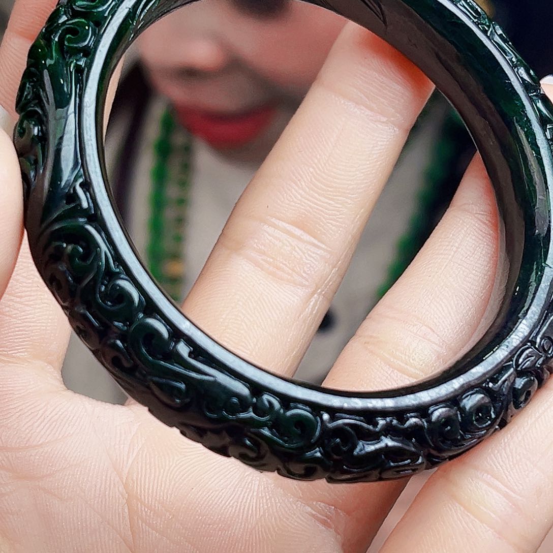 颈饰未镶嵌翡翠多样性56.57